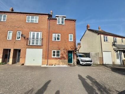 Cypress Way, Nuneaton, CV10