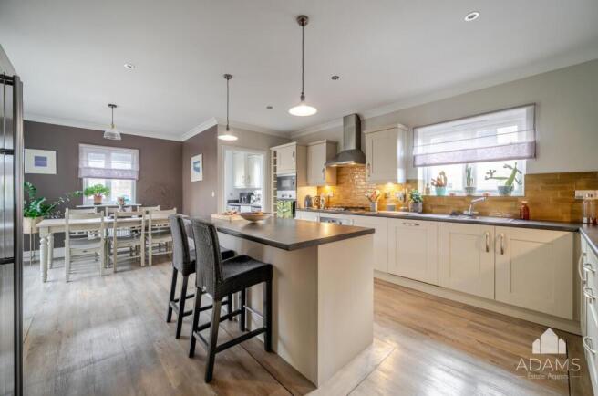 Kitchen/Dining Room