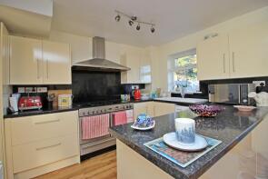 9, Parsonage Fields, Ramsgate CT12 4JL