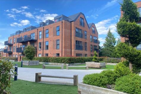 Chawton Court, Station Road, Hook, Hampshire, RG27