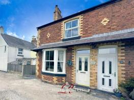 21, Park View, County Boundary A541, Mold CH7 5UE