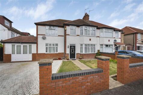 Worton Gardens, Isleworth