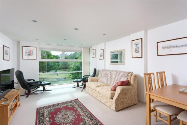 Sitting/Dining Room