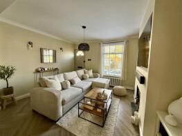 60, Clarence Road, Newport PO30 1ER