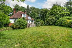 Spilebank, Moorden Lane, Tonbridge TN11 8JE