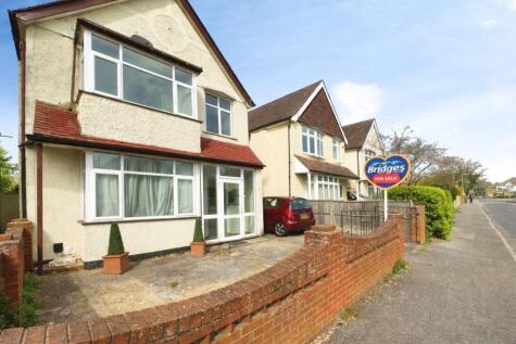 Crabtree Road, Camberley, Surrey, GU15