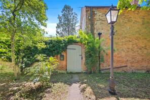 The Old Rectory, Griffin Road, Market Harborough LE16 8LH