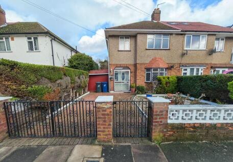 Tangmere Gardens, Northolt