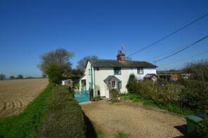 2, Brick Farm Corner, Sudbury Road, Halstead CO9 2RZ
