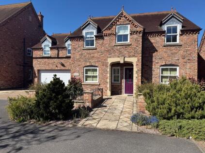 Nixon Way, Collingham