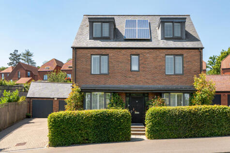 Browning Place, Coulsdon, CR5