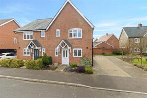 17, Blackbird Drive, Hailsham BN27 1FY