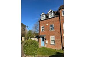 35, Roman Paddock, Bedford MK43 7FR