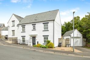 144, Grassmere Way, Saltash PL12 6YU