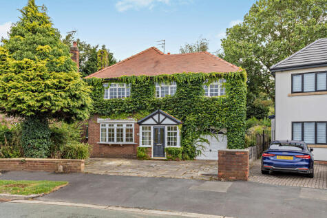Daylesford Crescent, Cheadle, SK8 1LQ