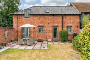 1, The Courtyard, Hertingfordbury Road, Hertford SG14 2SD