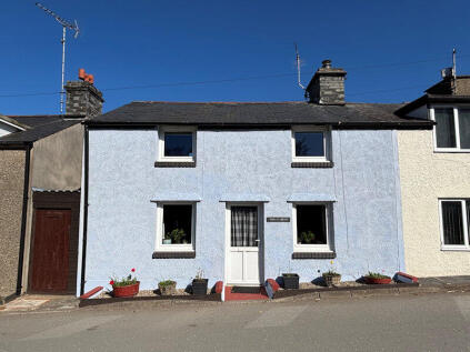 Tan y Bryn, Bryncrug, Gwynedd. LL36 9PW