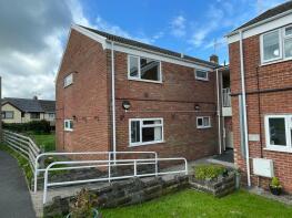 1, Coed Lan, Three Crosses, Swansea SA4 3QE