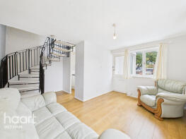96, Honeysuckle Way, Witham CM8 2YD