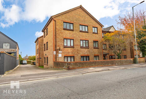 Seabourne Road, Bournemouth, BH5 2