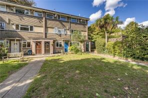 16, Fairways, Thornbury Road, Isleworth TW7 4LB