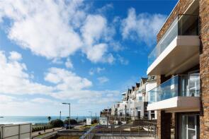 Apartment 5, 20 Azure, Headland Road, Newquay TR7 1FL
