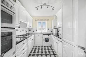 22, Tudor Court, Murton, Swansea SA3 3BB