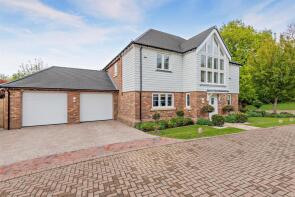 14, Godfrey Meadow, Maidstone ME17 1FZ