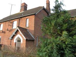 2 Northfield Cottages, Northfield Farm, Wantage Road, Great Shefford, Hungerford RG17 7DQ