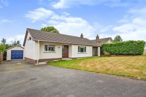 2 Cadwyn Aur, Bro Gorwel, Newcastle Emlyn SA38 9PJ