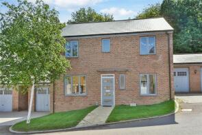 4, Chatham Reach, Brompton, Gillingham ME7 5BJ