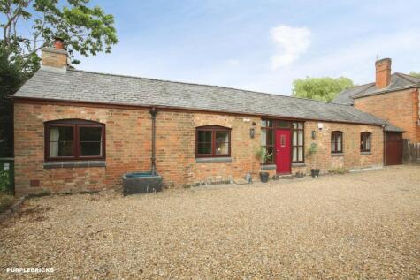 Main Street, Lutterworth, LE17