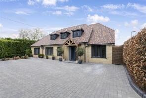 The Coates, Orchard Close, Sturminster Newton DT10 2HN