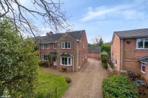 Stranton, Ravensworth Road, Mortimer West End, Reading RG7 3UD