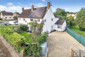 34, Clayfurlong Grove, Cirencester GL7 6AP