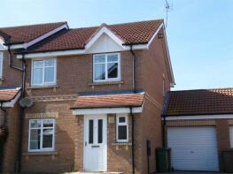 10, Grasmere Grove, Bridlington YO16 6HN