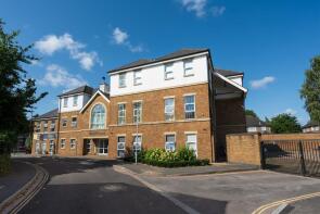 Flat 16, Duval House, Meadowlea Close, West Drayton UB7 0BX