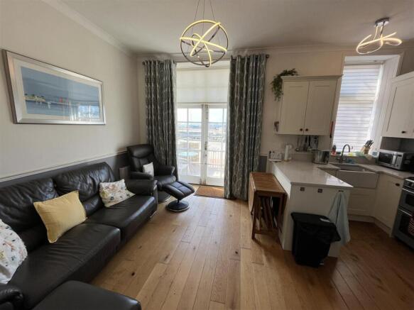 Living Room/Kitchen