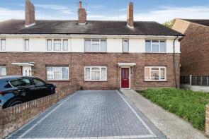 61, Chelmsford Avenue, Romford RM5 3UX
