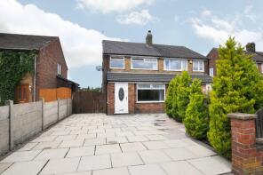 23, Lewis Close, Chorley PR7 4JU