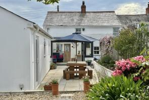 6, Elm Terrace, Road From Pengelly Cross To Junction South Of Burlawn Farm, Burlawn, Wadebridge PL27 7LD