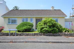 6, Meadow Park, Treffgarne, Haverfordwest SA62 5PQ