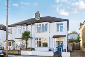 39, Dallinger Road, London SE12 0TJ