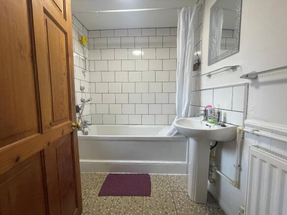 Bathroom.JPEG