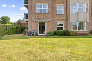 26, 3 4 Cavendish House, Tudor Court, Liphook GU30 7GL