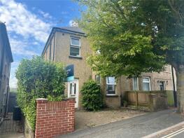 76, St Michaels Avenue, Ryde PO33 3EH