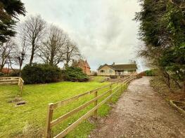 The Croft, Main Street, Newark NG23 6JN