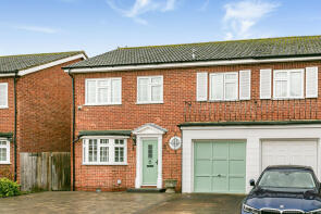 7, Moorfields Close, Staines-upon-thames TW18 3LU