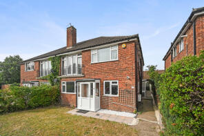 27, Twickenham Gardens, Harrow HA3 6BG