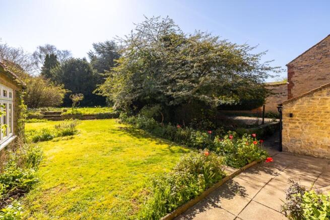 19 High Street (Nettleham)-13